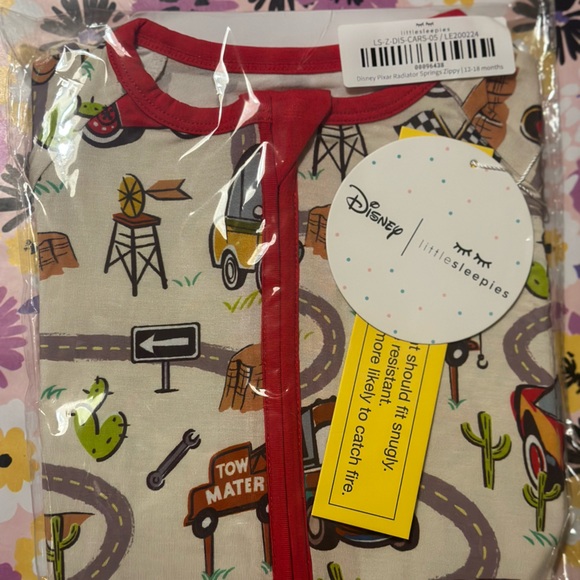 Radiator Springs Little Sleepies zippy - Picture 3 of 4